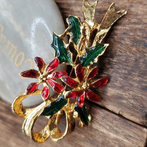 B703 seasonal flowers poinsetta bliss brooch - Picture 2 of 2